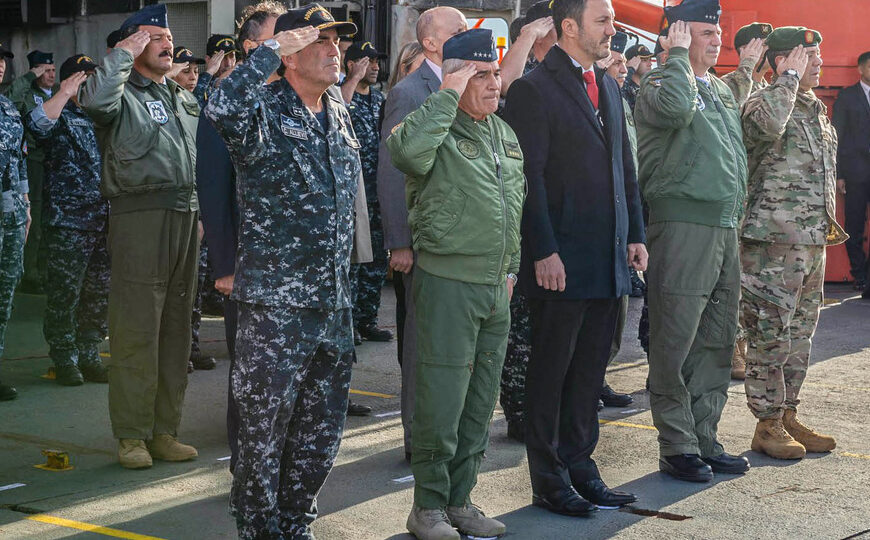 Crece la preocupación por un hackeo a las bases de datos del Ejército | Habrían sido expuestos datos de 50.000 militares