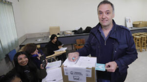 Elecciones CABA 2025: Adorni aguarda los resultados en…