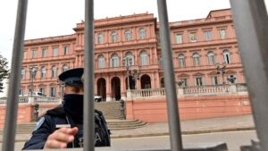 Sin libertad para preguntar: las nuevas restricciones para…
