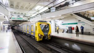 River vs. Universidad de Perú: el Subte vuelve…