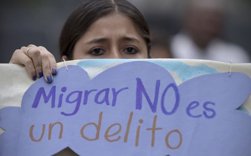 “El Gobierno ignora que la migración es un factor de desarrollo” | Duro documento de las organizaciones migrantes contra el DNU “xenófobo” de Milei