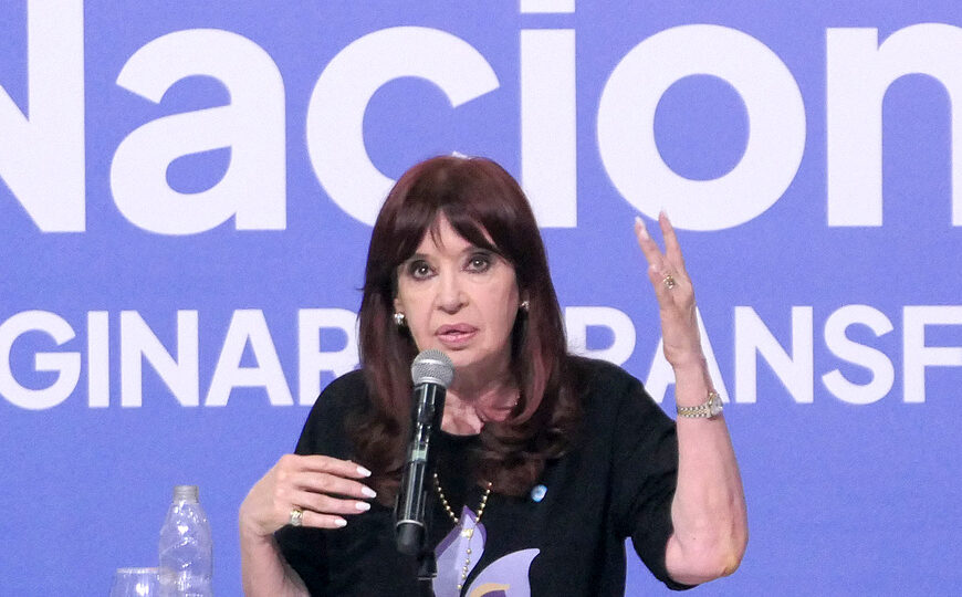 Ofensiva mediática para que la…