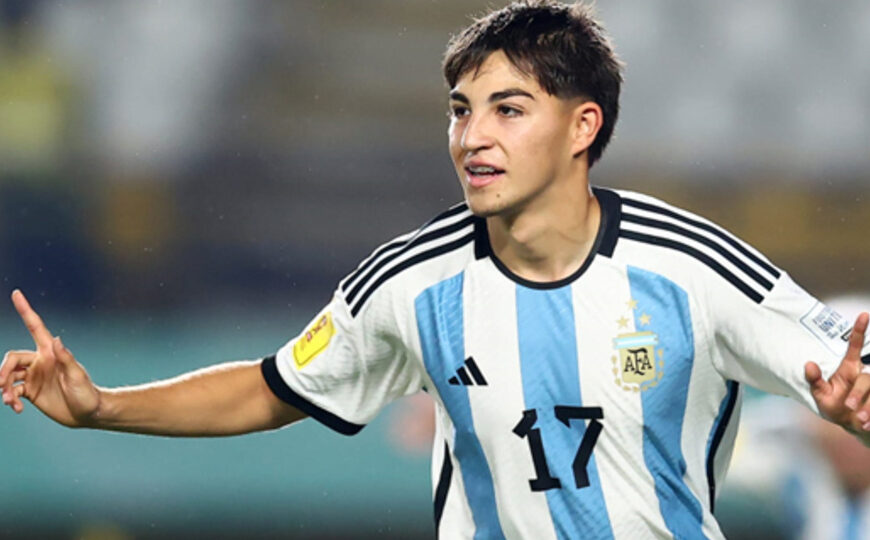 “Antes se veía mucho más potrero, ahora todo se volvió muy táctico”   | Diálogo con Valentino Acuña, mediocampista de Newell’s y la Selección Sub-20