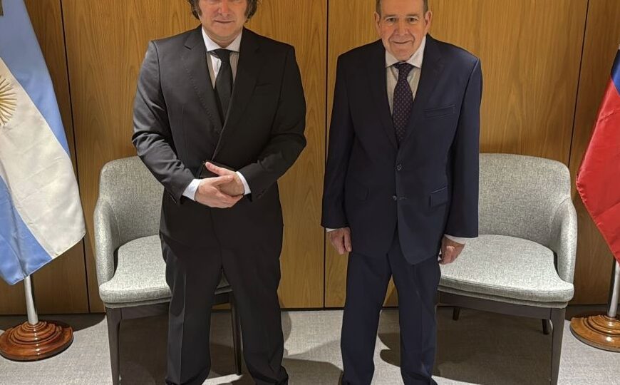 Javier Milei se reunió con el opositor venezolano Edmundo González en Madrid | La jornada del mandatario seguirá con la participación en un evento organizado por una plataforma de criptomonedas