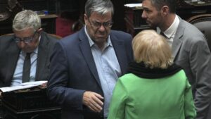 El bloque de diputados de Unión por la…