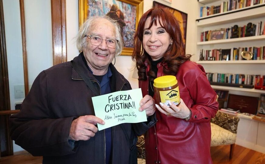 El departamento de San José: epicentro del peronismo y de las muestras de apoyo para Cristina Kirchner | La visitaron Pérez Esquivel, Ricardo Quintela y Madres de Plaza de Mayo