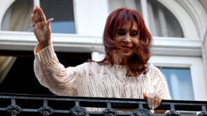 La proscripción de Cristina Kirchner, la movilización y…