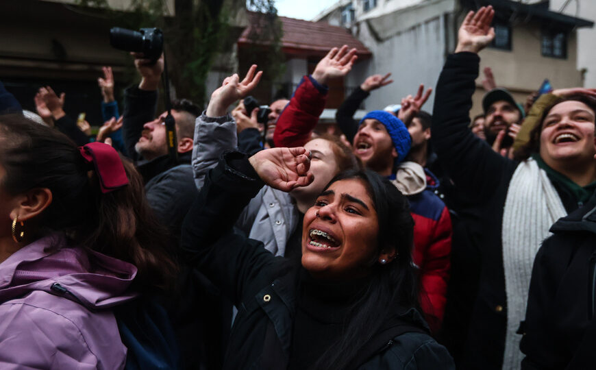 “Argentina con Cristina”: El peronismo ultima detalles de la movilización a Comodoro Py | La caravana partirá a las 10 desde el departamento de CFK