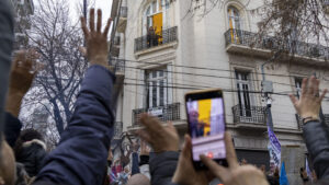 "¿Puedo salir o no al balcón de mi…