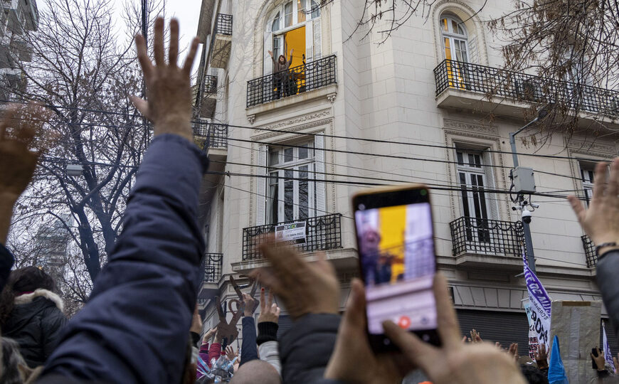 "¿Puedo salir o no al balcón de mi casa?": el planteo de Cristina Kirchner al Tribunal
