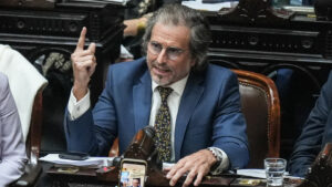 Benegas Lynch justificó el ajuste en la UBA…