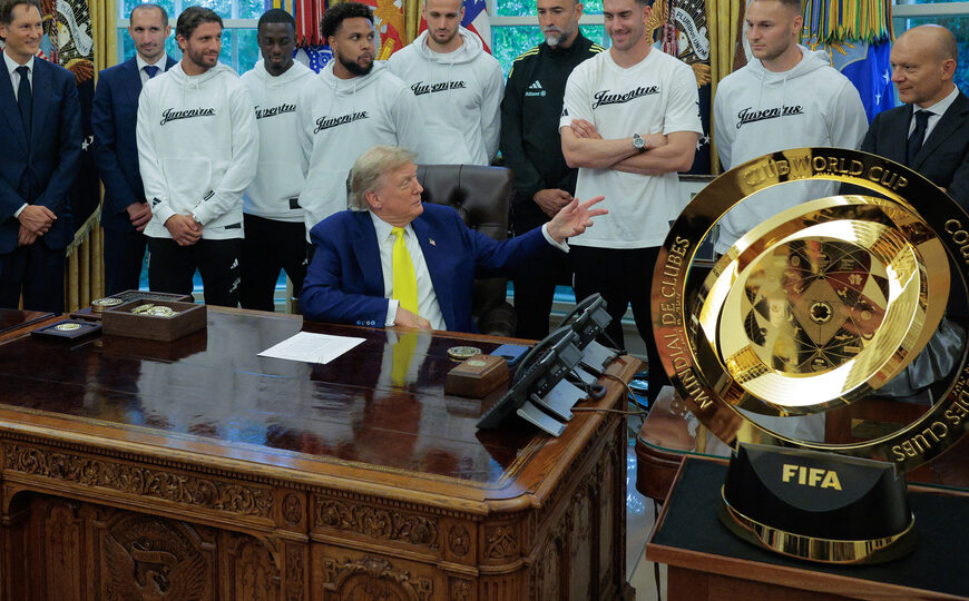 Trump, Irán y su gabinete improvisado de futbolistas | Opinión