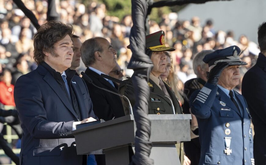 Milei y Villarruel, no se juntan ni por el día de la Bandera | El Presidente hizo un acto en el Campo de Polo y su vice lo chicaneó desde Rosario 