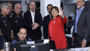 Bullrich reforma la Policía Federal, pero mantiene en…