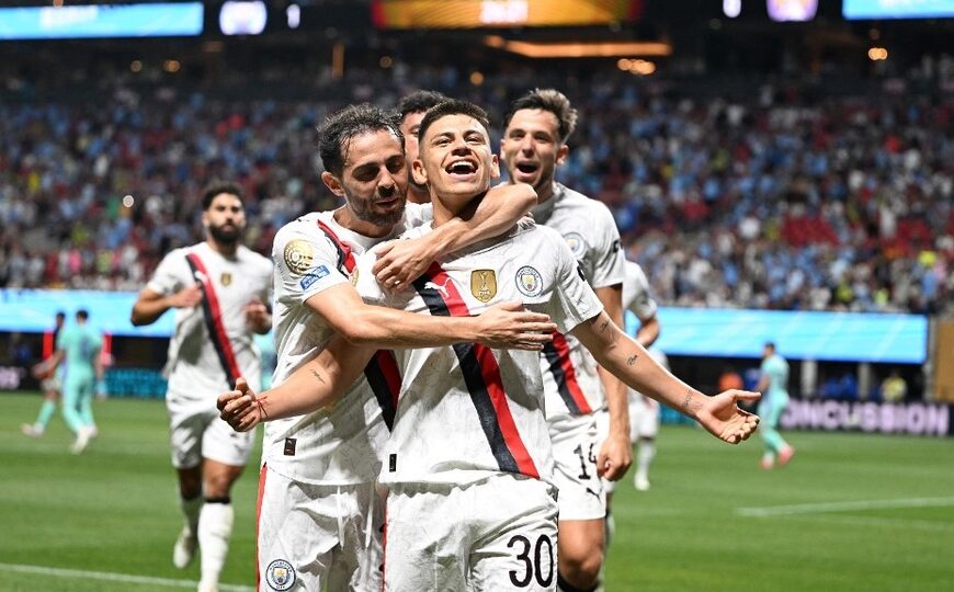 El Diablito Echeverri: titularidad y gol de tiro libre en el Mundial de Clubes | Primer festejo en el Manchester City