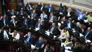 Senado: El Gobierno bloquea el debate por el…