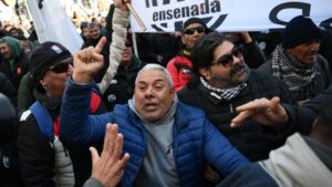 Jubilados en lucha: una nueva marcha al Congreso…