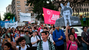 Marcha de antorchas y paro de 48 horas…
