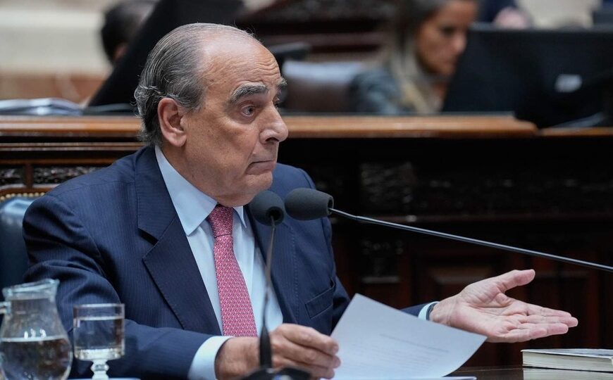 Francos en el Senado para intentar defender el modelo de Milei | Exposición y preguntas opositoras