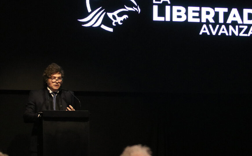 Milei estrenó la campaña libertaria a puro insulto: “En la provincia falta una limpieza de ratas” | El Presidente cerró el Congreso de La Libertad Avanza en La Plata