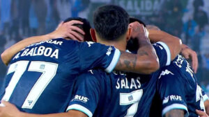 Racing se floreó en Paraguay en un amistoso…