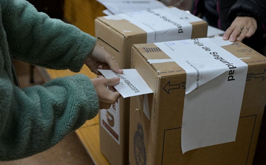 Elecciones 2025 en Santa Fe y Formosa: cerraron los comicios y se esperan los primeros resultados | El minuto a minuto de una nueva jornada electoral