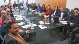 Los gobernadores endurecen sus reclamos contra la Rosada…
