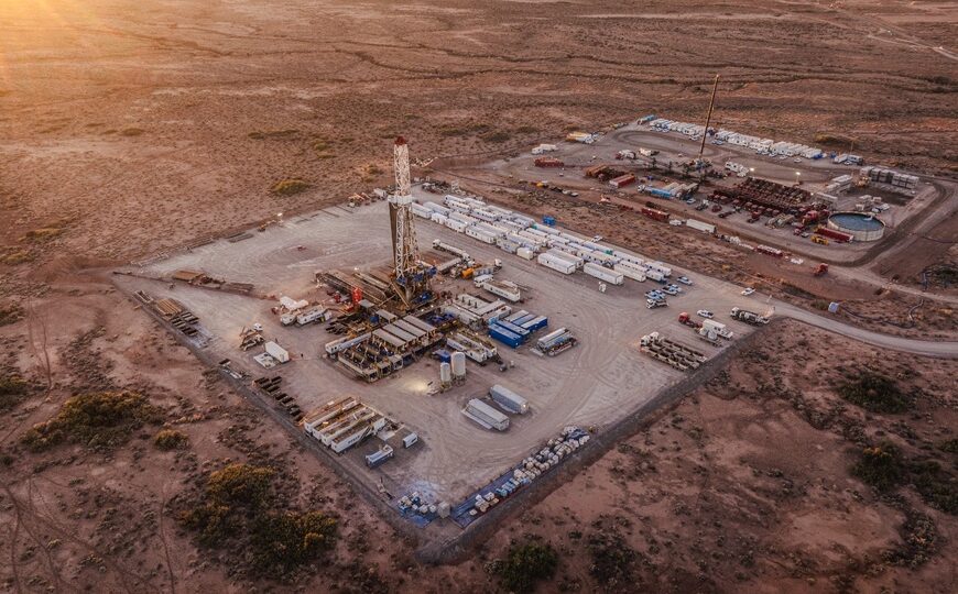 Pampa Energía solicitó la adhesión al RIGI para un proyecto estratégico en Vaca Muerta