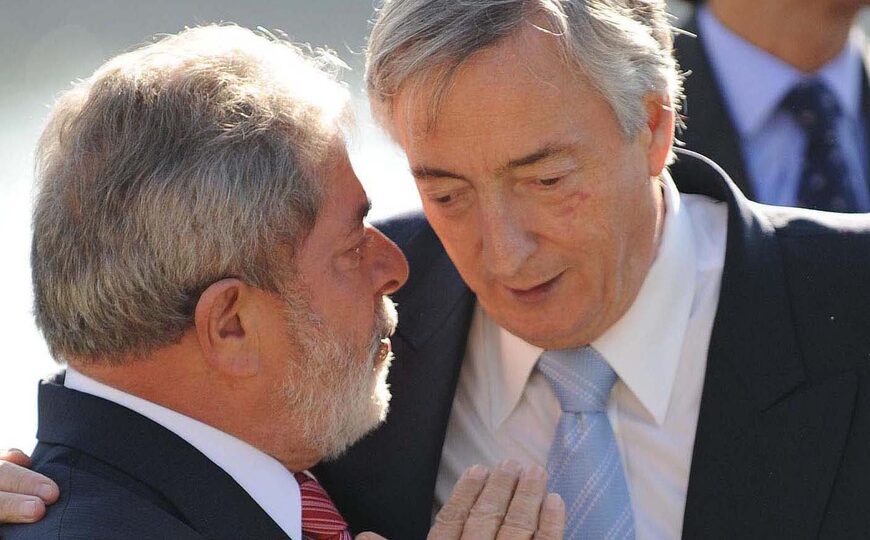 Lula, de un abrazo a otro