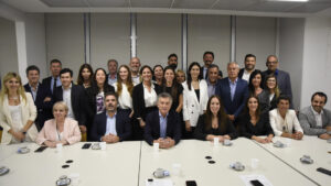 El pacto fáustico del PRO para intentar sobrevivir…