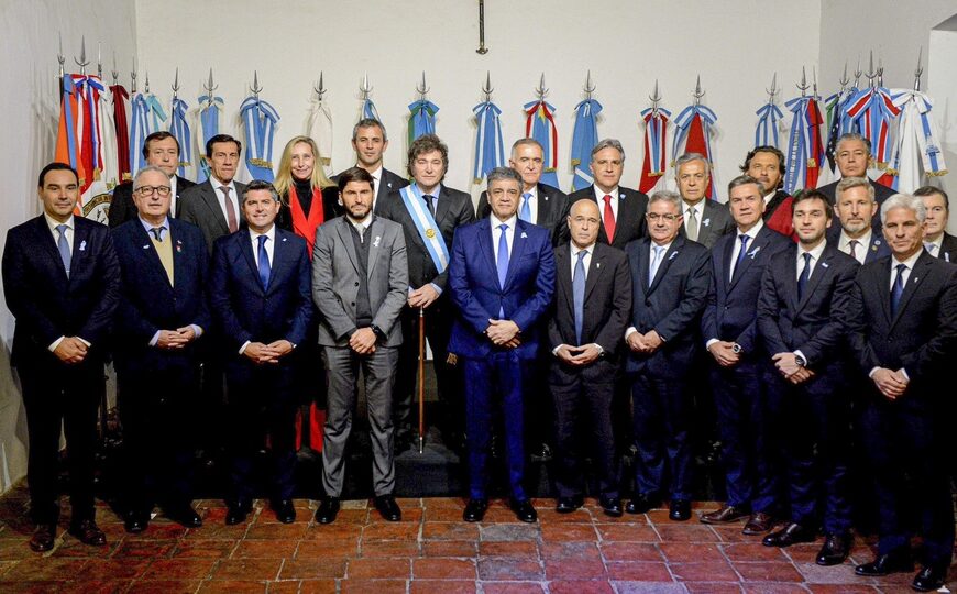 Vientos huracanados que llegan de las provincias | El Gobierno busca disolver a contrarreloj la rebelión de los gobernadores  