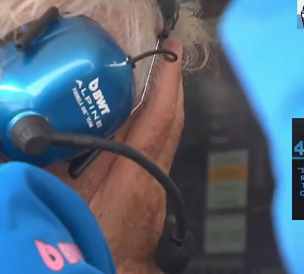 La reacción de Briatore tras el choque y…