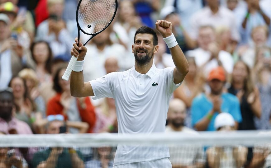 Djokovic se volvió centenario en Wimbledon | Este domingo juegan el español Alcaraz y el chileno Jarry