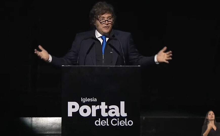 Milei y una prédica cargada de persecución política: “Están empezando a caer presos” | Inauguró un templo evangélico en Chaco